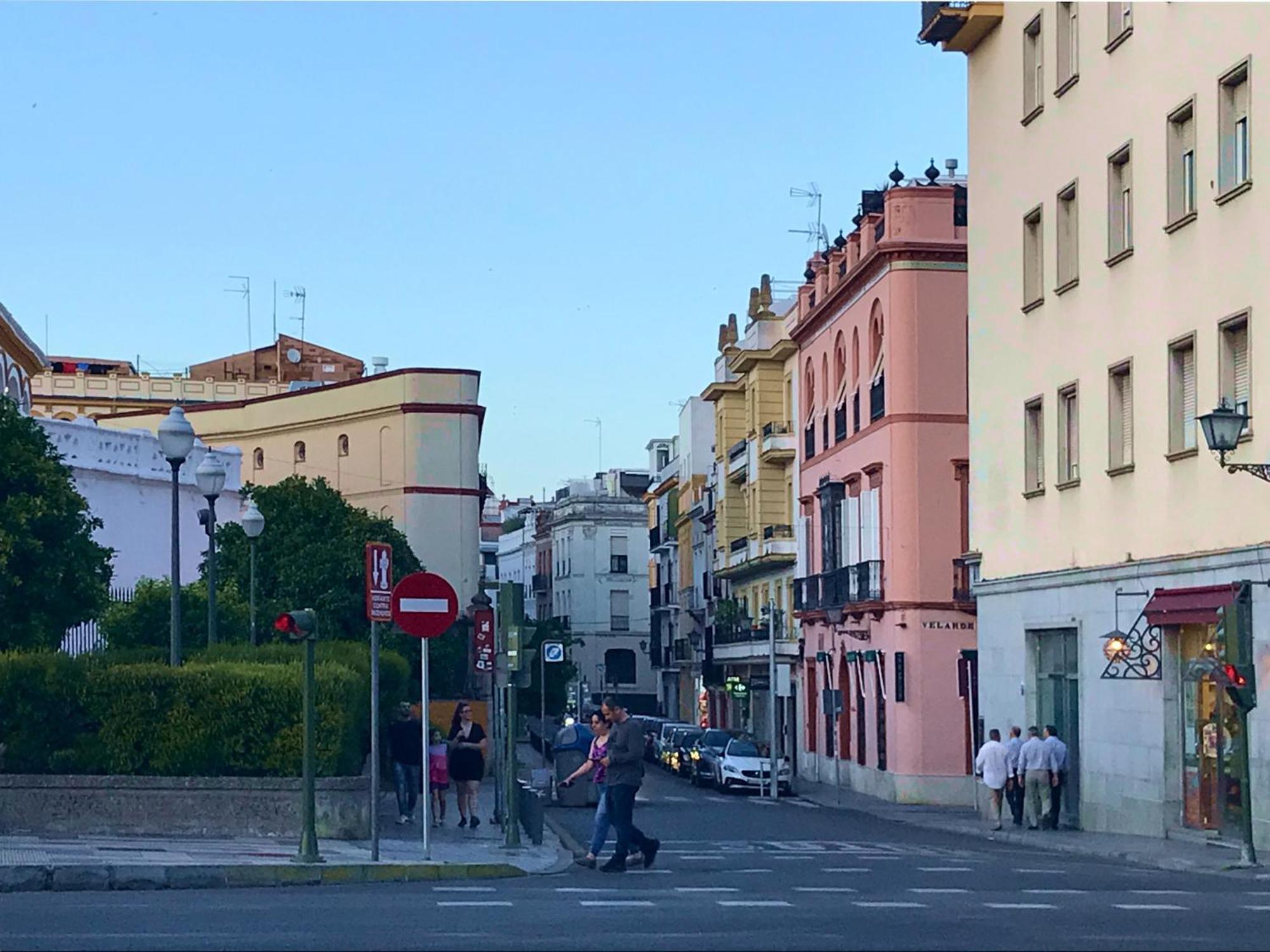 Ad21Sevilla - Suite Exterior photo